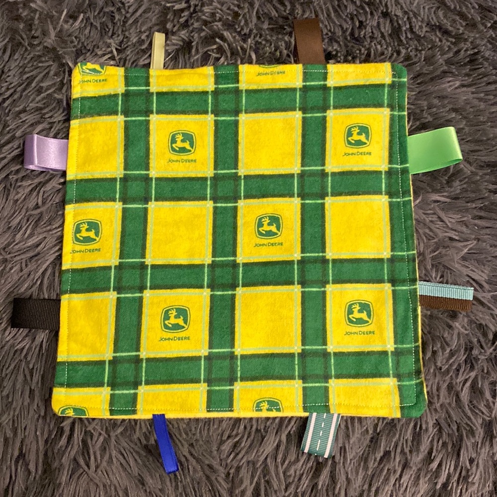 Crinkle tag toy -John Deere print